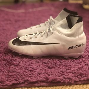 Nike Jr. Victory VI CR7 Dynamic Fit women cleat